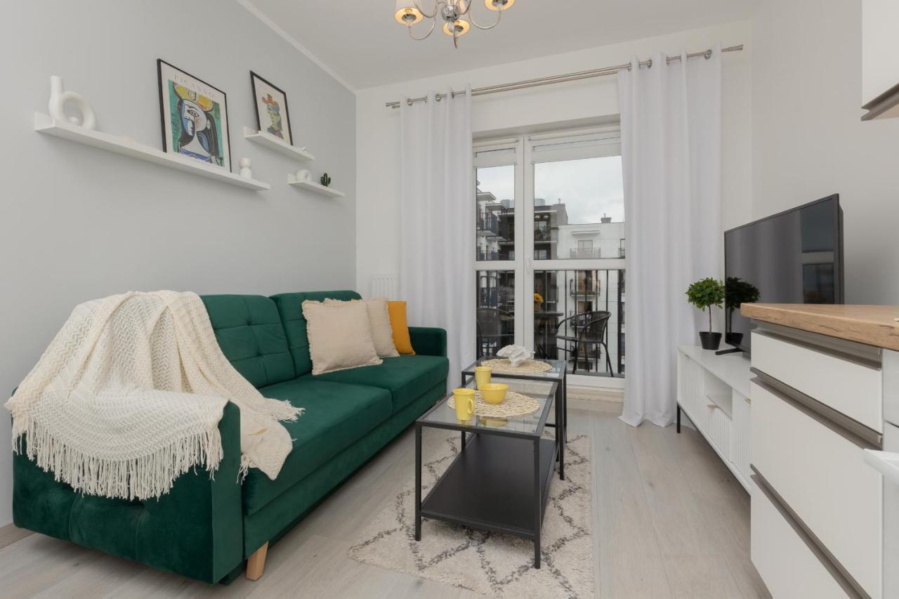 Cozy Apartment With Parking Bakalarska By Noclegi Renters Warsawa Bagian luar foto