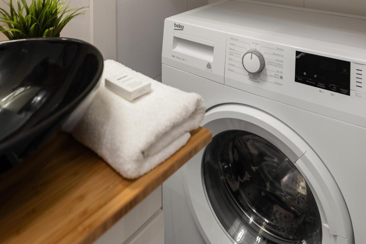 Cozy Apartment With Parking Bakalarska By Noclegi Renters Warsawa Bagian luar foto