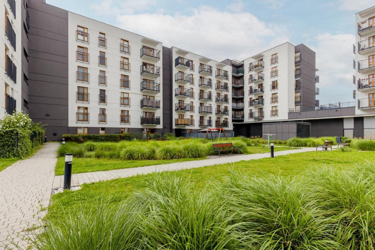 Cozy Apartment With Parking Bakalarska By Noclegi Renters Warsawa Bagian luar foto