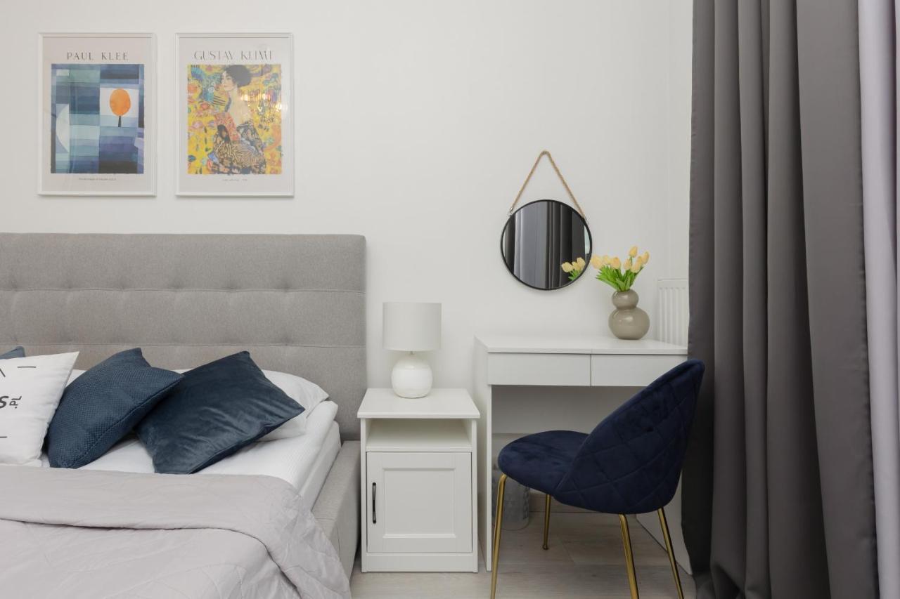 Cozy Apartment With Parking Bakalarska By Noclegi Renters Warsawa Bagian luar foto